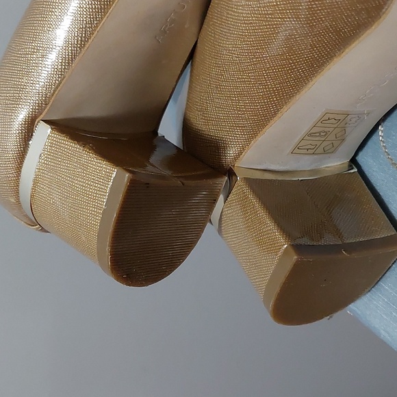 Arturo Chiang Block Heel Size 7 1/2 M - Picture 6 of 9